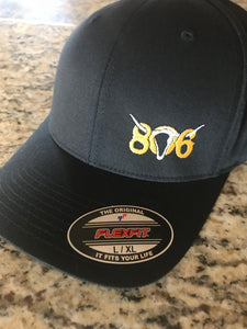 806 Flex Fit Black Hat Gold 806 White Skull