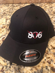 806 Flex Fit YOUTH hat White 806 Red Skull