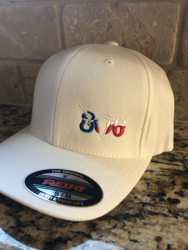 806 Flex Fit Hat (White Hat with Texas Flag Logo White Skull)
